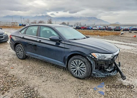 2021 Volkswagen Jetta S z USA, uszkodzony, nr VIN 3VWC57BU0MM003309